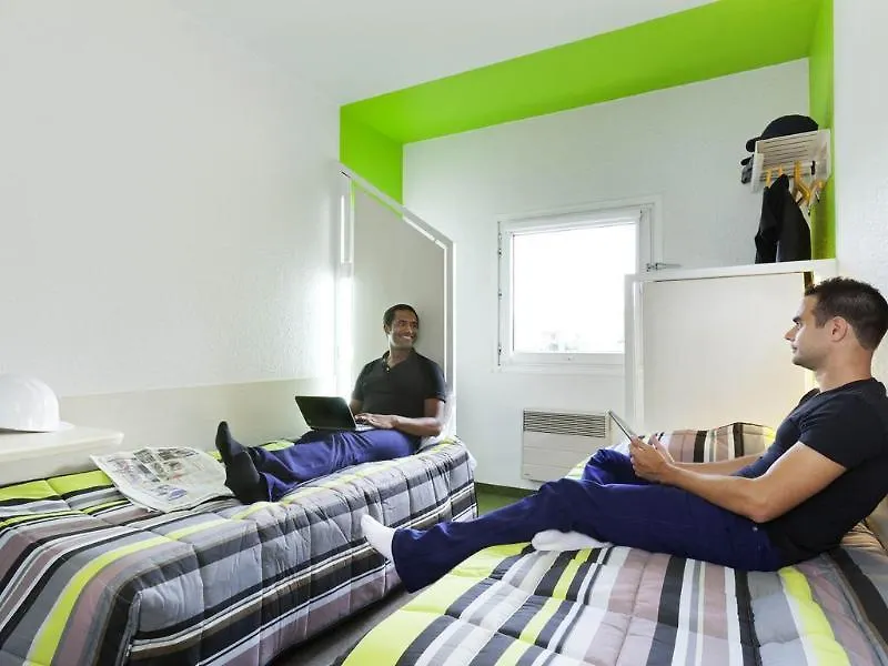 Hotel F1 Tarbes Séméac